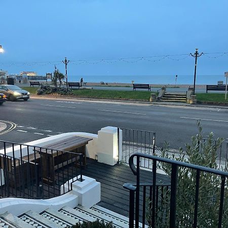 Seaview Flat With Balcony, Spacious 2 Bedroom Worthing Exteriör bild
