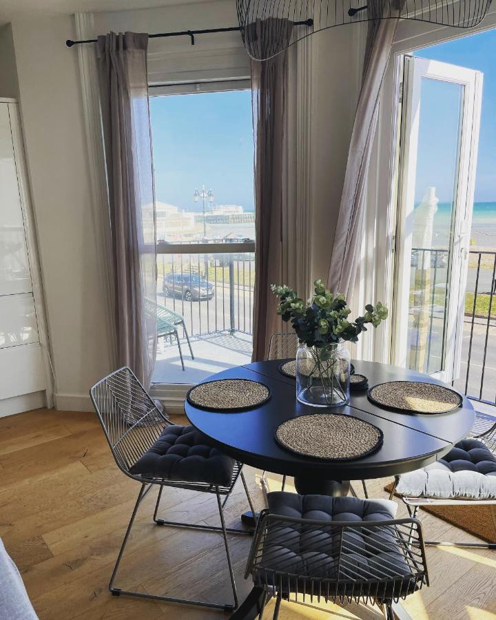 Seaview Flat With Balcony, Spacious 2 Bedroom Worthing Exteriör bild