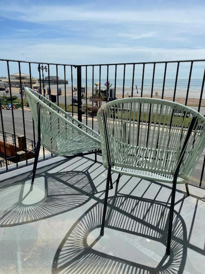 Seaview Flat With Balcony, Spacious 2 Bedroom Worthing Exteriör bild