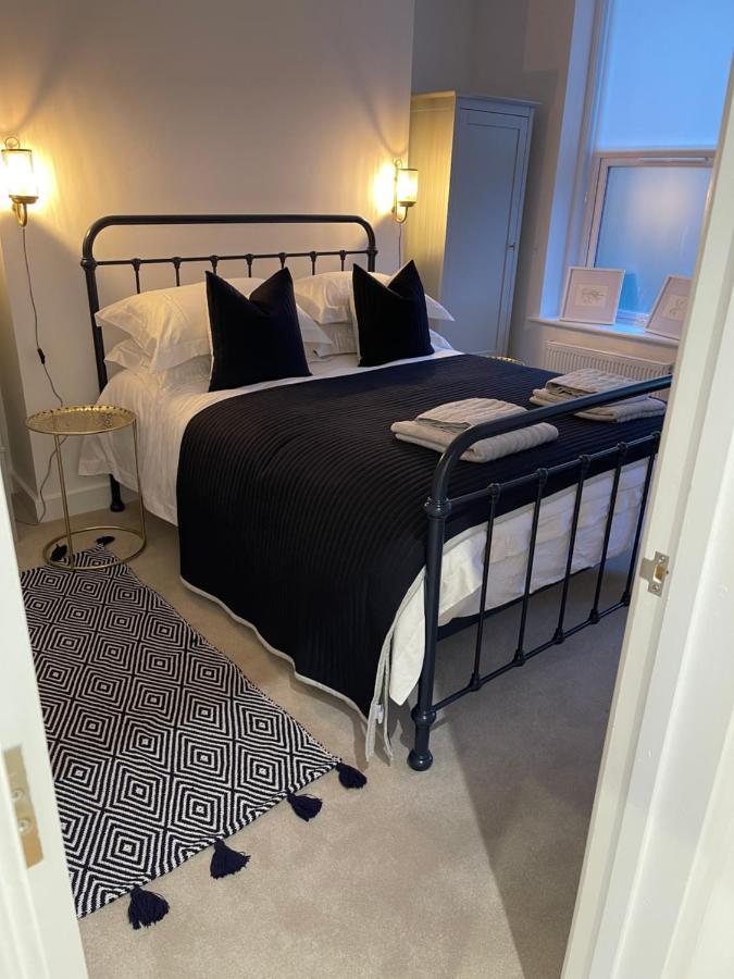 Seaview Flat With Balcony, Spacious 2 Bedroom Worthing Exteriör bild